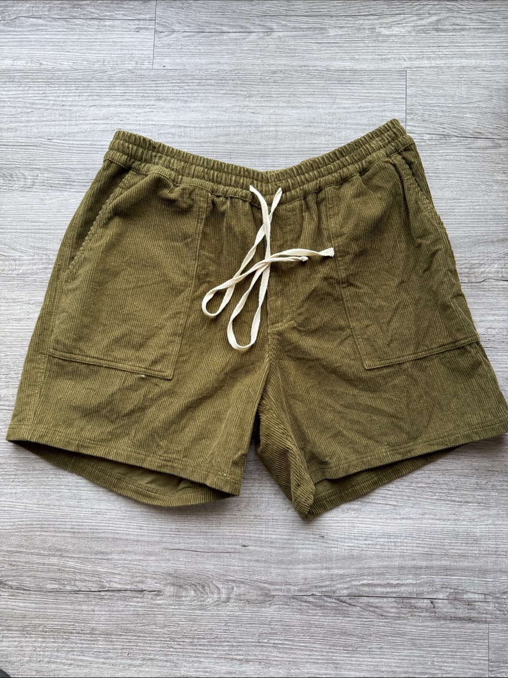 Gimaguas Men's L Olive Corduroy Drawstring Athletic Shorts